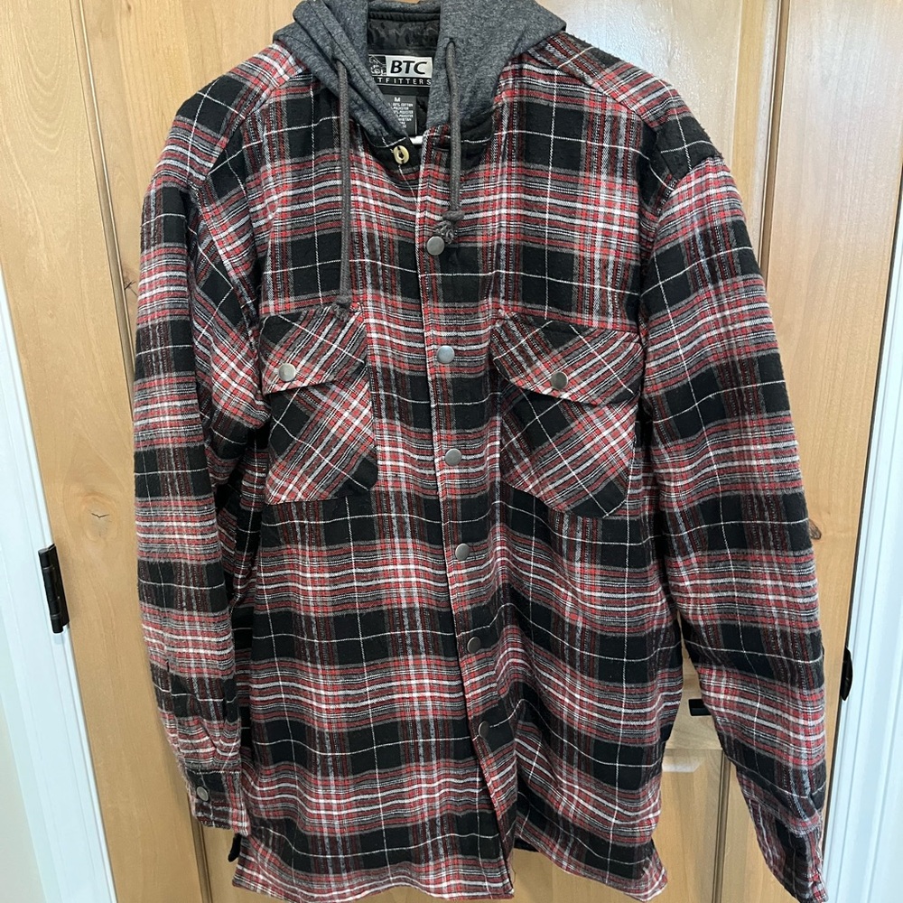 BTC Men's Checkered Shirt Jacket - Black and Red